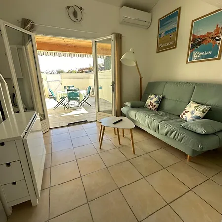 Апартаменты La Discrete Toute Equipee Avec Piscine